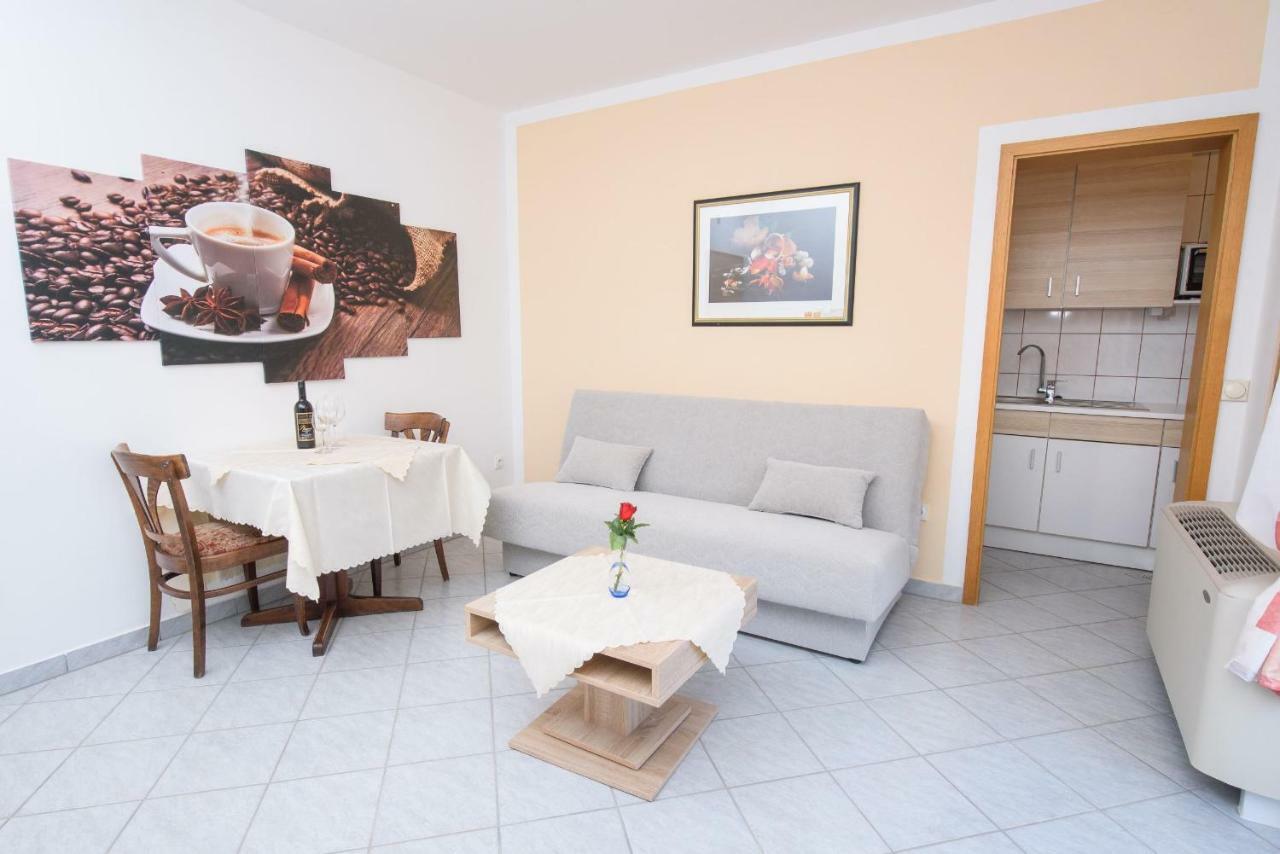 Apartments San Jozef تروغير المظهر الخارجي الصورة